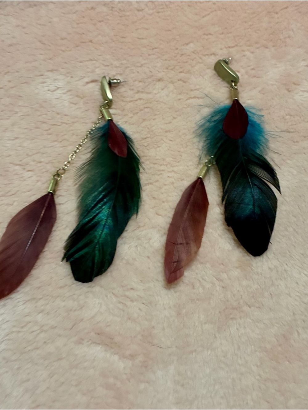 Vintage Chico’s Feather Drop Earrings in Teal and Burgundy
